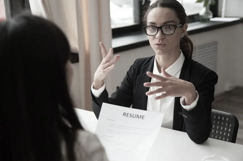 Co odpowiedzieć na rozmowie kwalifikacyjnej, by zrobić świetne wrażenie i zdobyć pracę