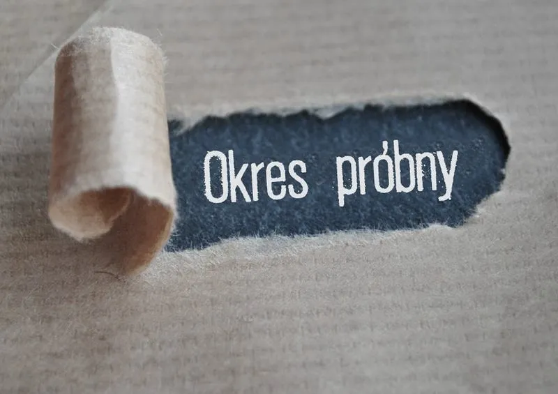 Czy na okresie próbnym obowiązuje okres wypowiedzenia?
