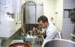 Jak znaleźć pracę w Anglii bez znajomości języka – skuteczne sposoby na start