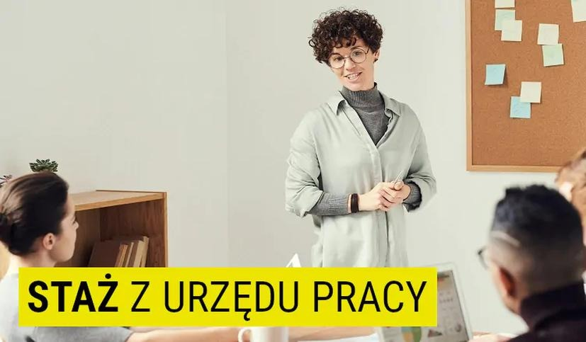 Staż z PUP a prawo do zasiłku dla bezrobotnych – kiedy się wlicza?