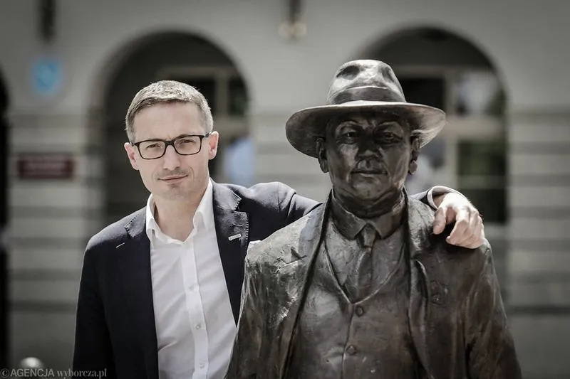 Wynagrodzenie radnego gminy – na co można liczyć w lokalnej polityce?